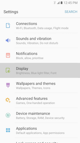 How can I change the font size and style on my Samsung Galaxy A5 2017?