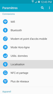 Faites défiler le menu et touchez « Localisation » dans la rubrique Connexions