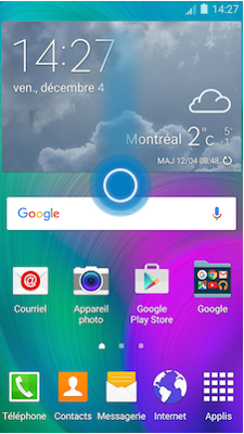 Ouvrez le panneau de notifications en faisant glisser votre doigt du haut vers le bas de l'écran