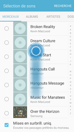 Faites défiler la liste des extraits musicaux disponibles sur votre Samsung Galaxy S7