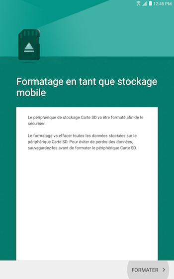 Galaxy Tab E LTE: Insérer une carte mémoire ou la retirer (SM-T377W)