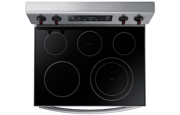 Cuisinière électrique Samsung NE59K3310SS: Nettoyer et protéger la table de cuisson