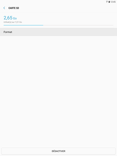 Galaxy Tab S3: Insérer une carte mémoire ou la retirer (SM-T820)