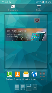 ¿Cómo agregar y quitar accesos directos de aplicaciones y widgets en mi Galaxy Alpha?