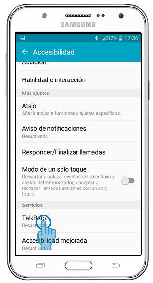 Galaxy J7 - ¿Cómo se activa la función de TalkBackel en celular?