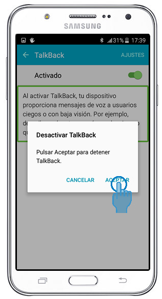 Galaxy J7 - ¿Cómo se activa la función de TalkBackel en celular?
