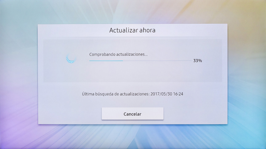 ¿Cómo actualizar el software del televisor en línea?