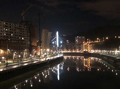 Si se graba en áreas oscuras que provoquen ruido en la imagen