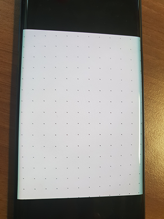 Pourquoi est-ce que je vois des couleurs différentes sur les côtés de l’écran de mon Galaxy S9/S9+