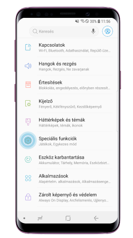 Nyisd meg a „Settings” (Beállítások) menüt, és koppints az „Advances features” (Speciális funkciók) opcióra