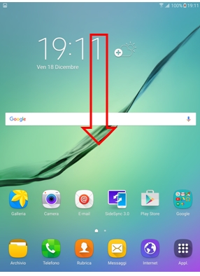Una volta configurata la rete Wi-Fi, per attivarla e disattivarla velocemente ti basterà trascinare verso il basso il pannello notifiche