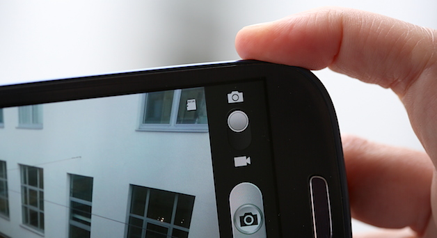 ¿Cómo configurar donde se guardan las fotos automáticamente en mi Samsung Galaxy?