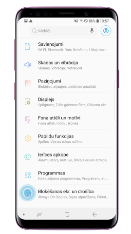 Nospied uz “Bloķēšanas ekrāns un drošība”