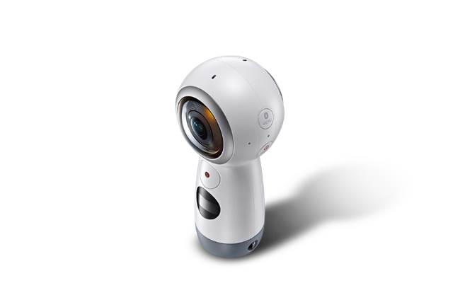 Linear light appears around light source and seems to spread on my Gear 360. Is it faulty?