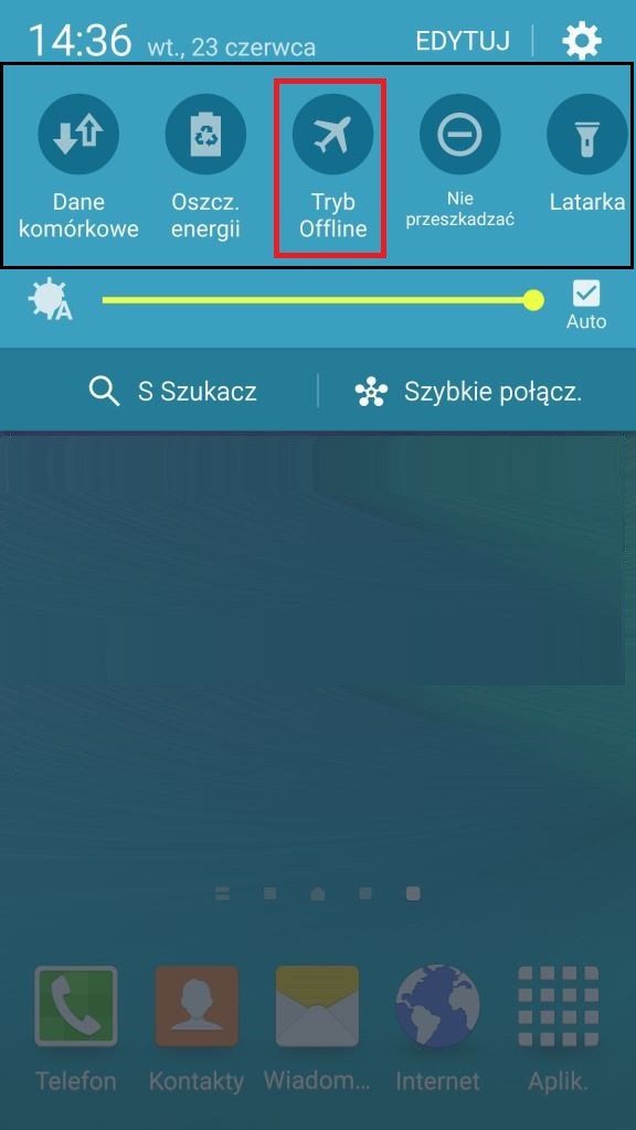 Następnie proszę przejechać we wskazanym czarną ramką menu palcem w prawo aż do elementu Tryb Offline