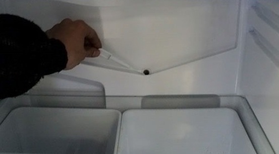 Чистка_сливного_отвер